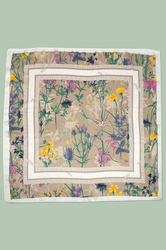 Beige Botanica